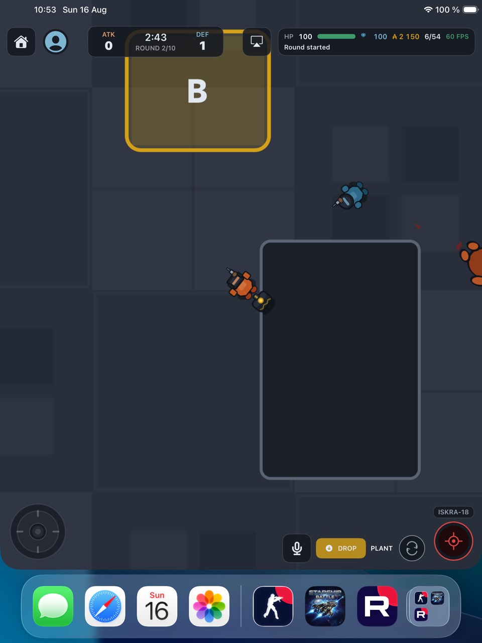Бой на iPad: раунд 2 из 10, точка B, управление двумя стиками